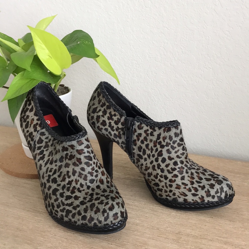 Gianni Bini  Leopard Print Haircalf Booties